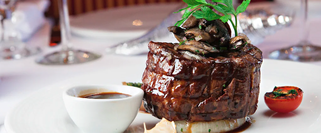 Carnival Sunshine - Dining Room